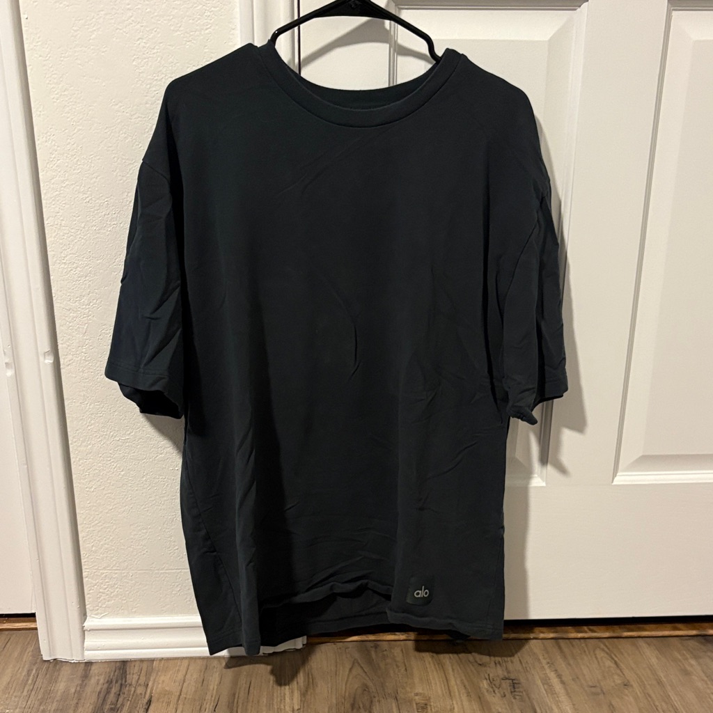 Alo Yoga Men's Dark Green Double Take T-Shirt